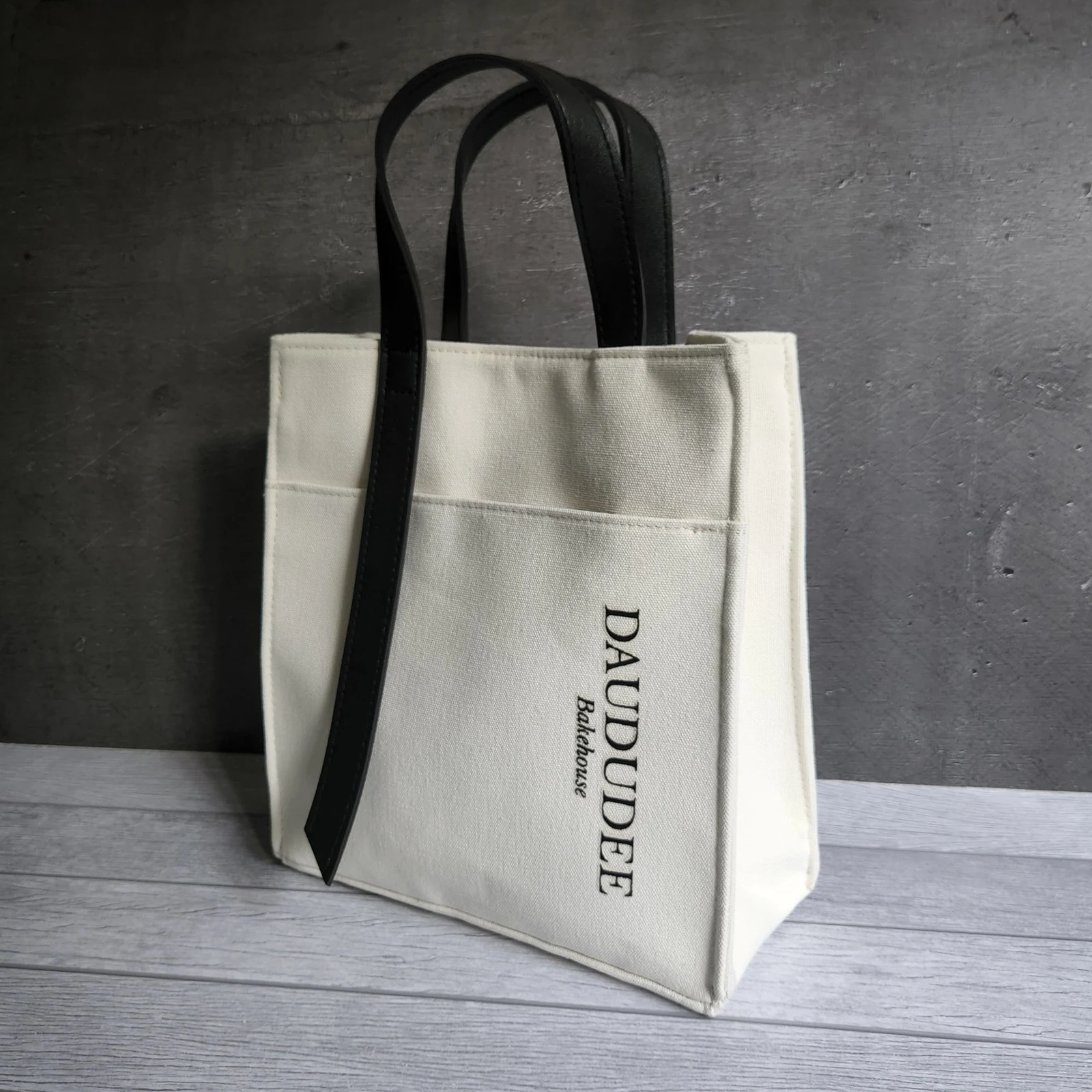 Daududee canvas gift tote